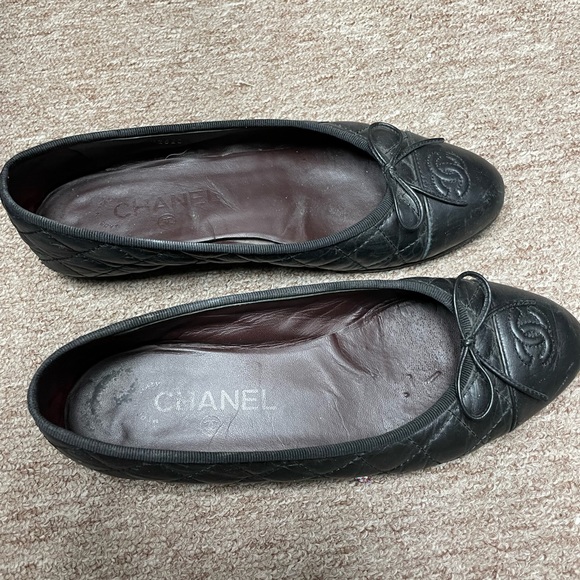 Chanel leather flats - Picture 1 of 6